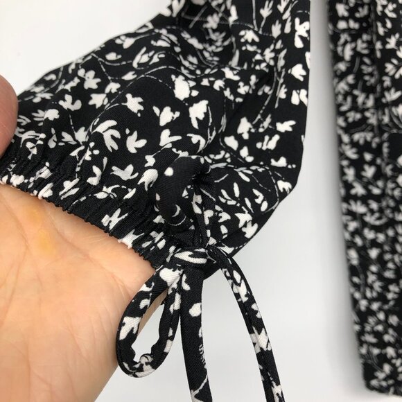 Frank Lyman Black & White Floral Off the Shoulder Printed Top size 8 - Picture 8 of 14